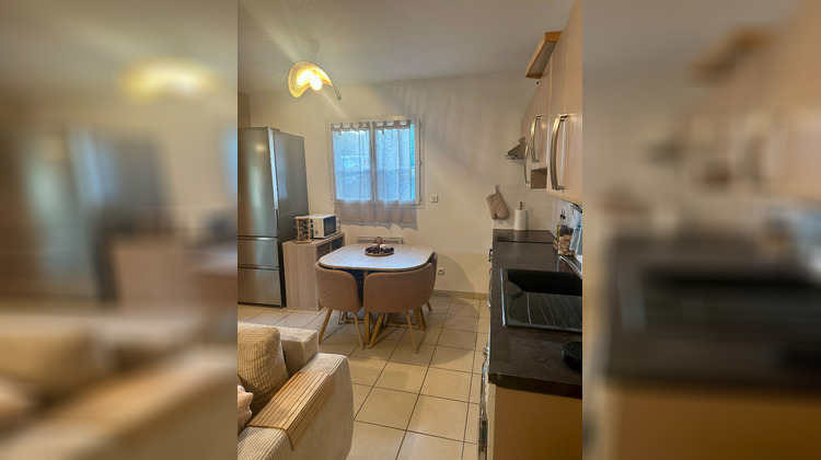 Ma-Cabane - Location Appartement GREASQUE, 43 m²