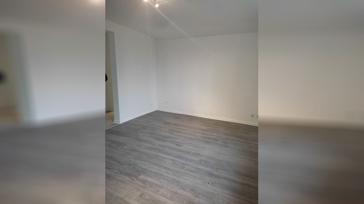 Ma-Cabane - Location Appartement GRENAY, 35 m²
