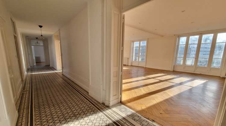 Ma-Cabane - Location Appartement Grenoble, 157 m²