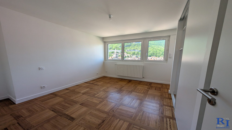Ma-Cabane - Location Appartement Grenoble, 120 m²