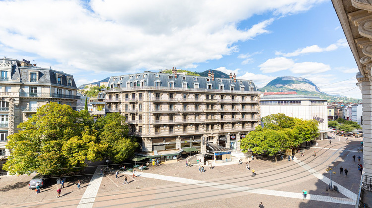 Ma-Cabane - Location Appartement GRENOBLE, 195 m²
