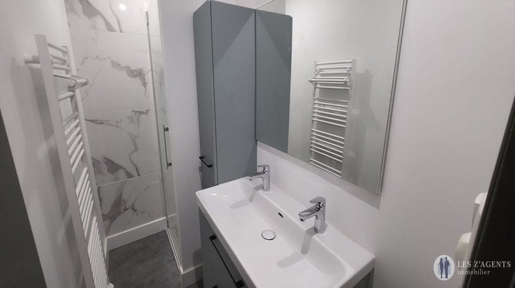 Ma-Cabane - Location Appartement GRENOBLE, 32 m²