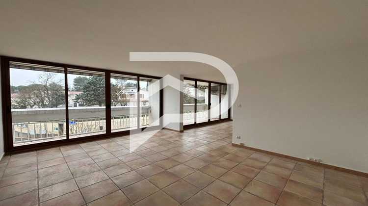 Ma-Cabane - Location Appartement GREOUX-LES-BAINS, 84 m²