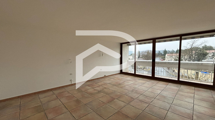 Ma-Cabane - Location Appartement GREOUX-LES-BAINS, 84 m²