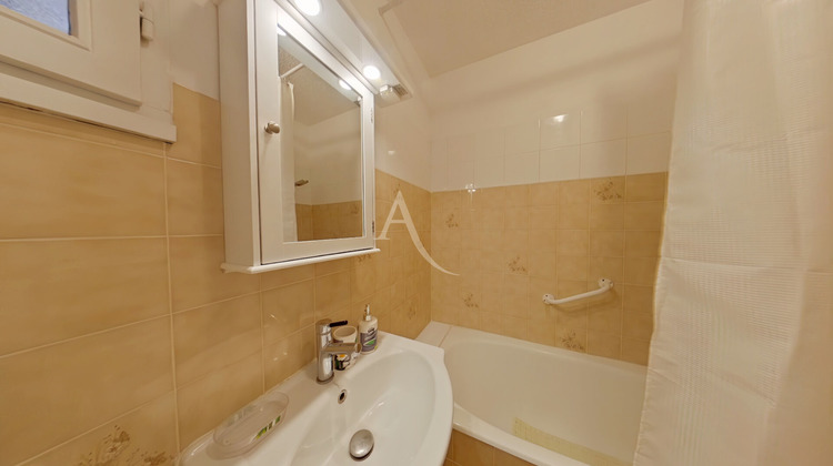 Ma-Cabane - Location Appartement GREOUX-LES-BAINS, 24 m²