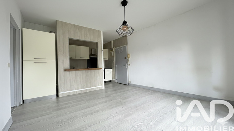 Ma-Cabane - Location Appartement Gressey, 28 m²