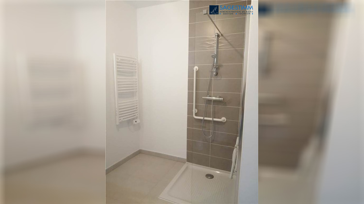 Ma-Cabane - Location Appartement GRIMAUD, 42 m²