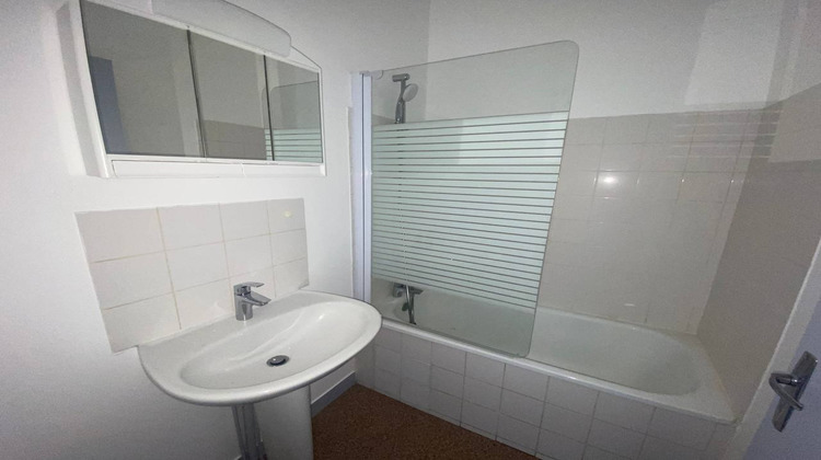 Ma-Cabane - Location Appartement GUERET, 38 m²