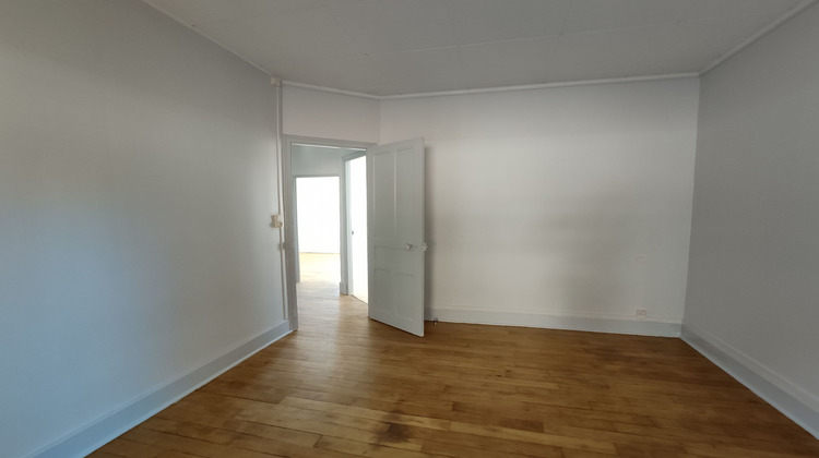 Ma-Cabane - Location Appartement GUERET, 59 m²