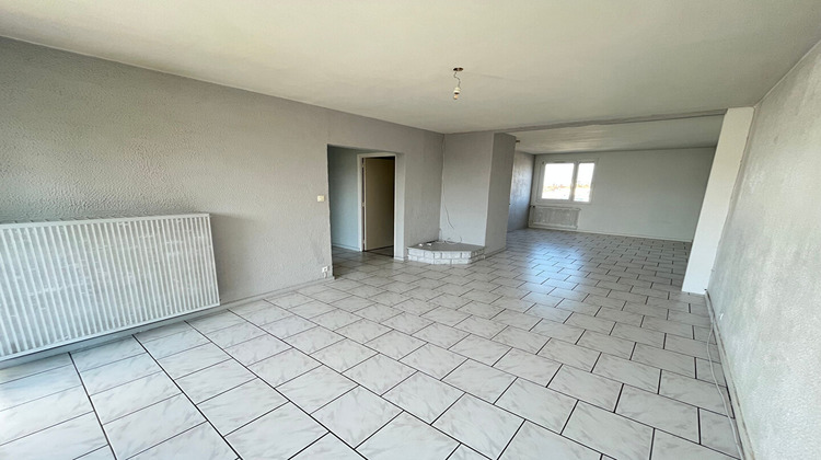 Ma-Cabane - Location Appartement GUILHERAND-GRANGES, 74 m²