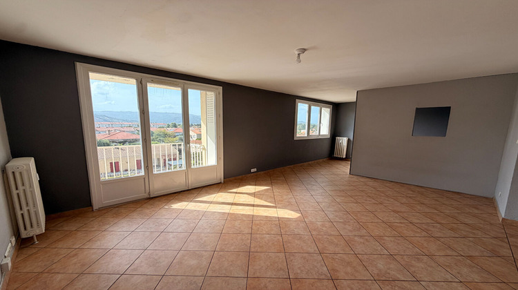Ma-Cabane - Location Appartement GUILHERAND-GRANGES, 67 m²