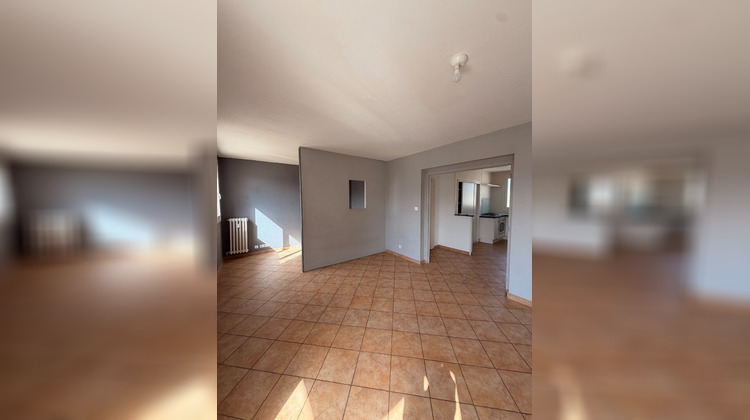 Ma-Cabane - Location Appartement GUILHERAND-GRANGES, 67 m²