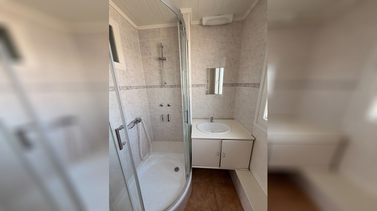 Ma-Cabane - Location Appartement GUILHERAND-GRANGES, 67 m²