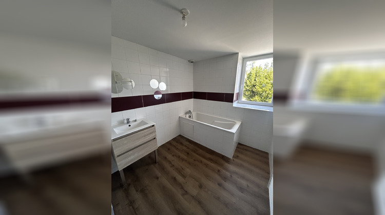 Ma-Cabane - Location Appartement Guise, 83 m²