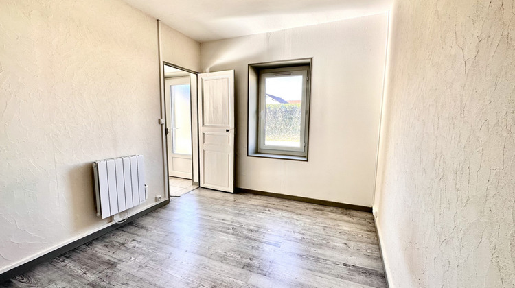 Ma-Cabane - Location Appartement Gurgy, 30 m²