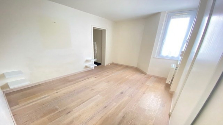 Ma-Cabane - Location Appartement GUYANCOURT, 96 m²