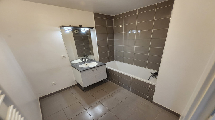 Ma-Cabane - Location Appartement Guyancourt, 83 m²