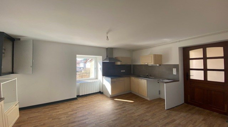 Ma-Cabane - Location Appartement Haute-Rivoire, 100 m²