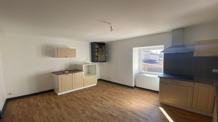 Ma-Cabane - Location Appartement Haute-Rivoire, 100 m²
