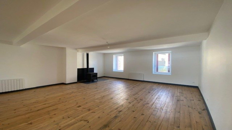 Ma-Cabane - Location Appartement Haute-Rivoire, 100 m²