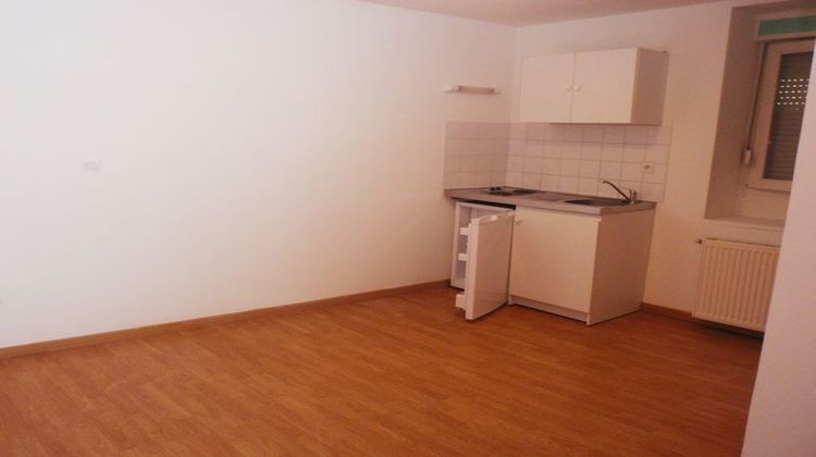 Ma-Cabane - Location Appartement HENIN-BEAUMONT, 18 m²