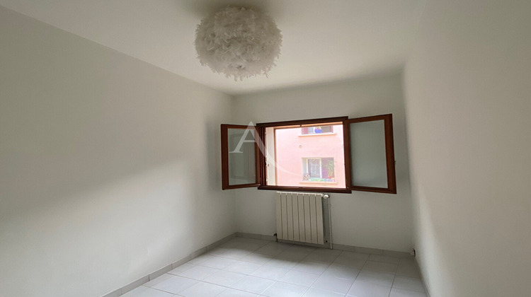 Ma-Cabane - Location Appartement HEREPIAN, 86 m²