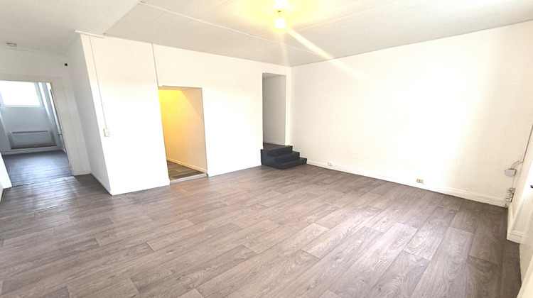 Ma-Cabane - Location Appartement Hiersac, 40 m²