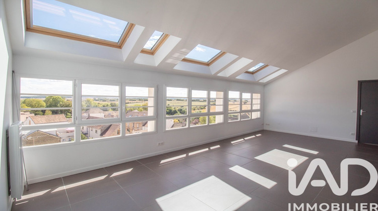 Ma-Cabane - Location Appartement Houdan, 77 m²