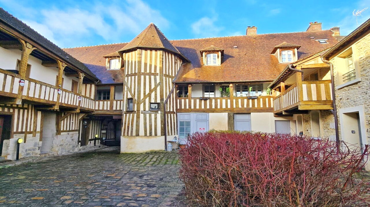 Ma-Cabane - Location Appartement HOUDAN, 82 m²