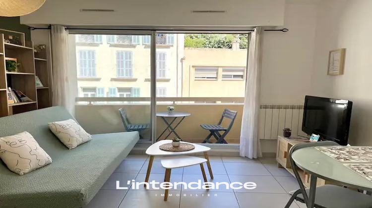 Ma-Cabane - Location Appartement Hyères, 28 m²