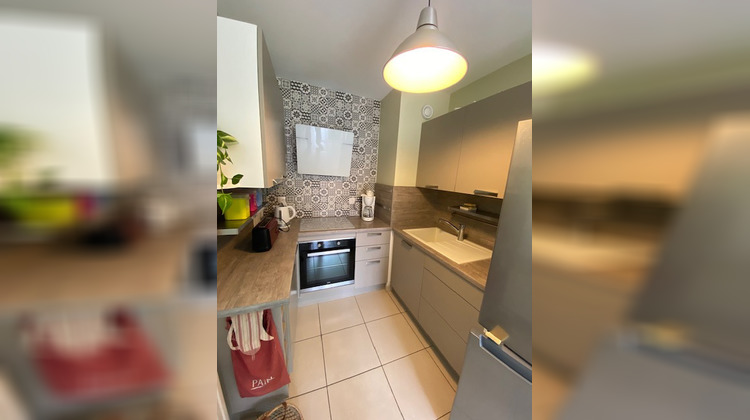 Ma-Cabane - Location Appartement Hyères, 60 m²