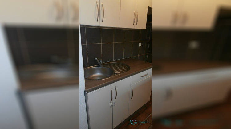 Ma-Cabane - Location Appartement Hyères, 52 m²