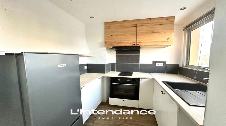 Ma-Cabane - Location Appartement Hyères, 23 m²