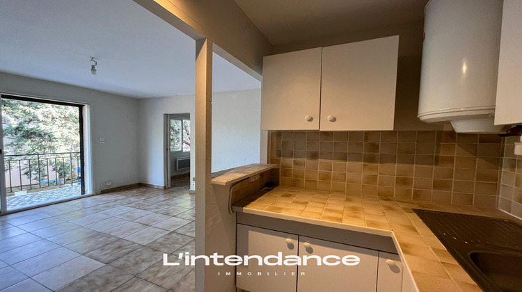 Ma-Cabane - Location Appartement Hyères, 28 m²