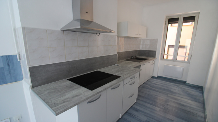 Ma-Cabane - Location Appartement Hyères, 31 m²