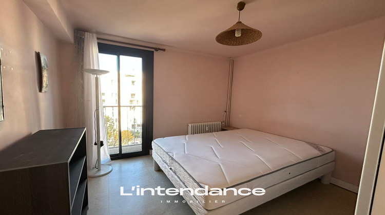 Ma-Cabane - Location Appartement Hyères, 63 m²