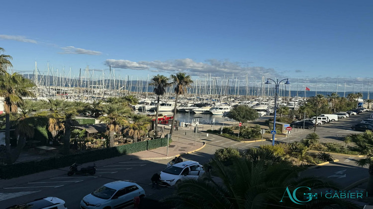 Ma-Cabane - Location Appartement Hyères, 31 m²