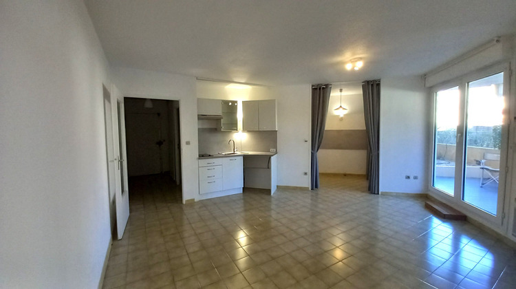 Ma-Cabane - Location Appartement Hyères, 37 m²