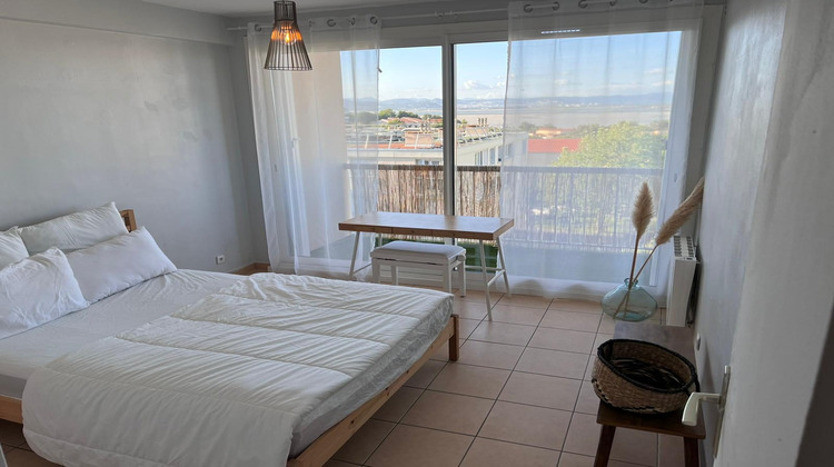 Ma-Cabane - Location Appartement Hyères, 67 m²