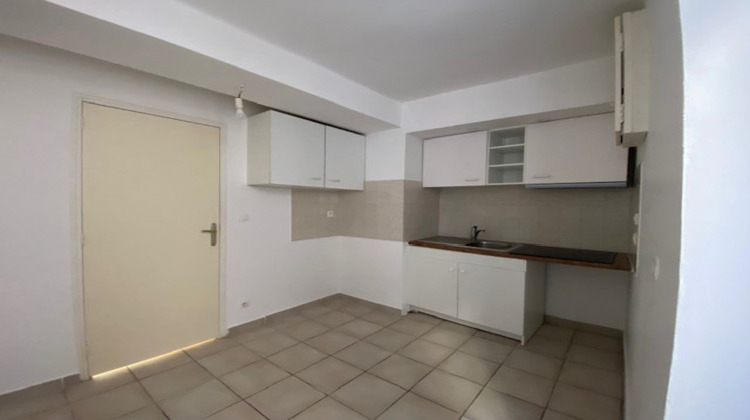 Ma-Cabane - Location Appartement Hyères, 45 m²
