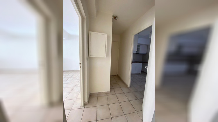 Ma-Cabane - Location Appartement Hyères, 45 m²