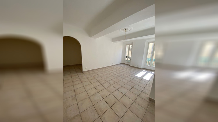 Ma-Cabane - Location Appartement Hyères, 45 m²