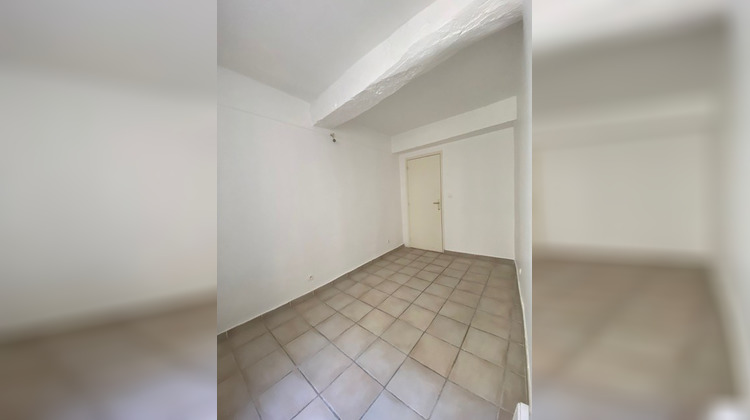 Ma-Cabane - Location Appartement Hyères, 45 m²