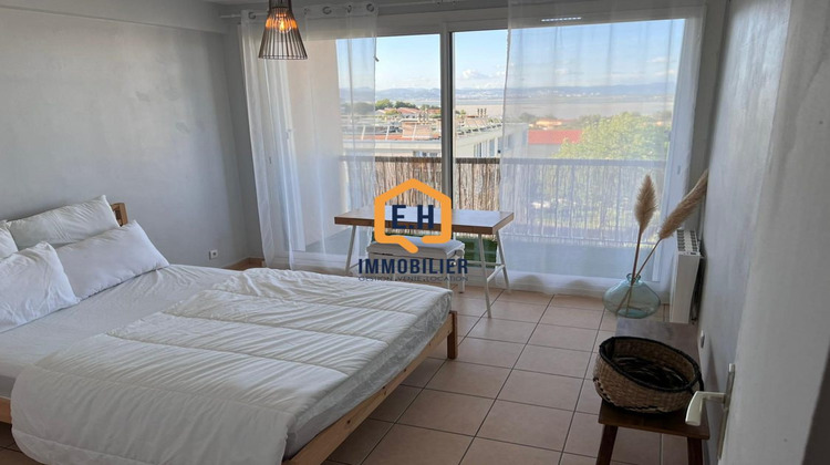 Ma-Cabane - Location Appartement Hyères, 67 m²