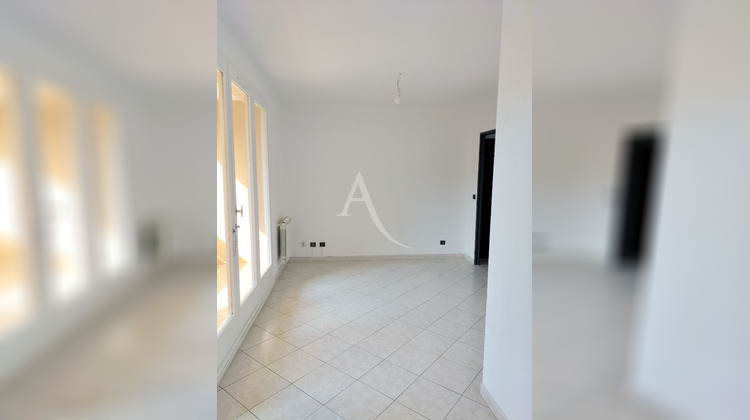 Ma-Cabane - Location Appartement HYERES, 49 m²