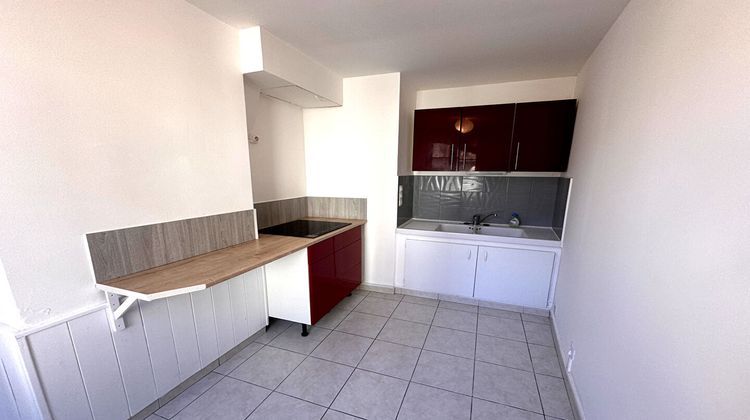 Ma-Cabane - Location Appartement ILLIERS-COMBRAY, 42 m²