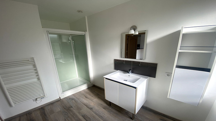 Ma-Cabane - Location Appartement ILLIERS-COMBRAY, 69 m²