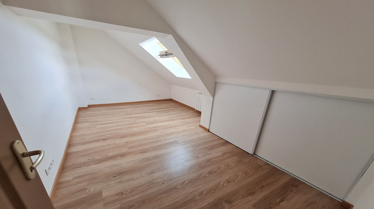 Ma-Cabane - Location Appartement ILLIERS-COMBRAY, 69 m²