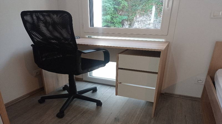 Ma-Cabane - Location Appartement Irigny, 9 m²