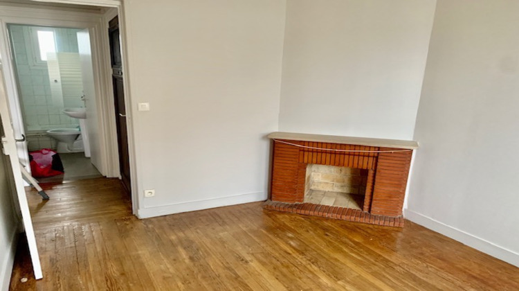 Ma-Cabane - Location Appartement ISIGNY-SUR-MER, 32 m²